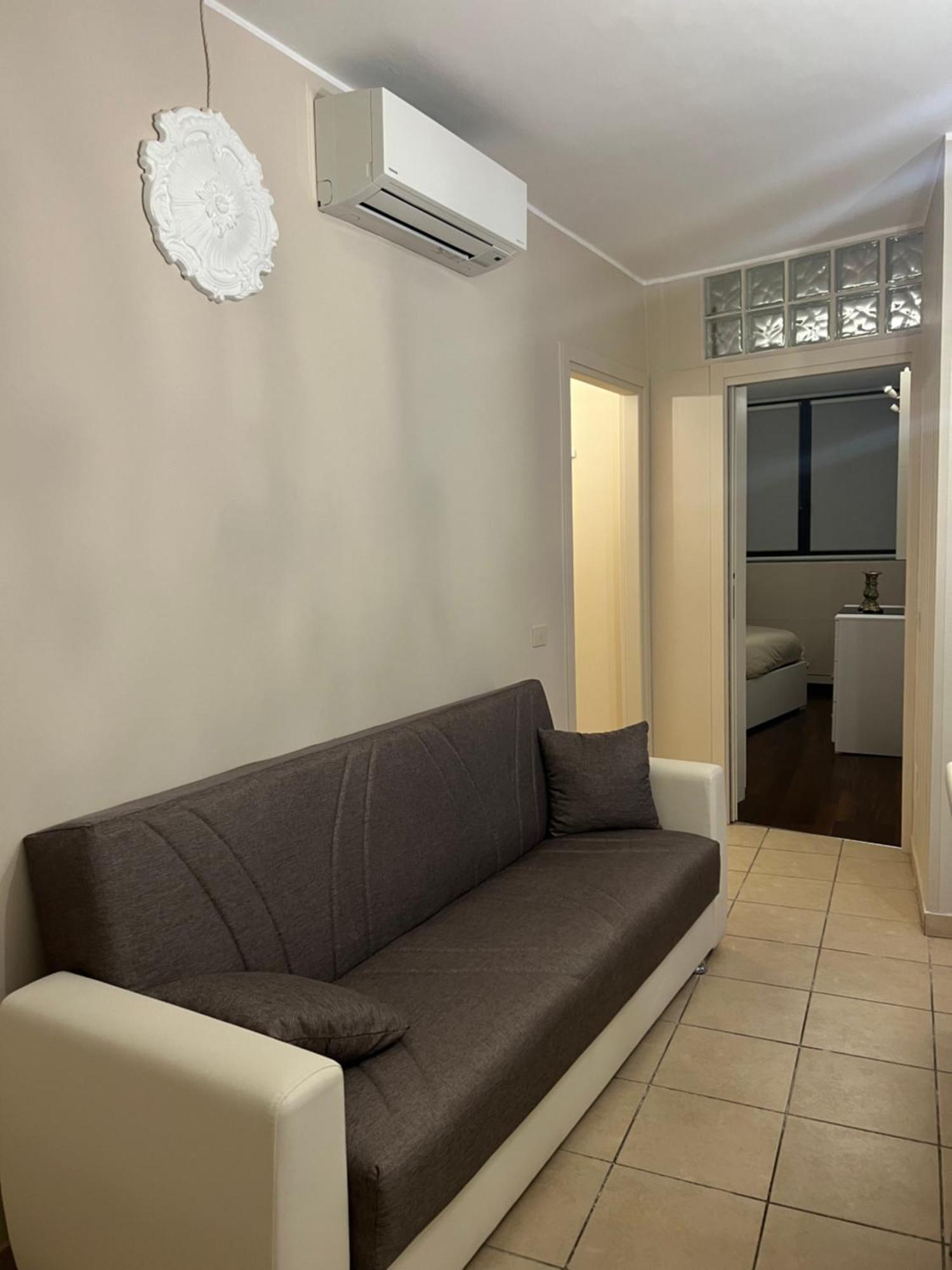 Tevere 20 House Monza Room photo